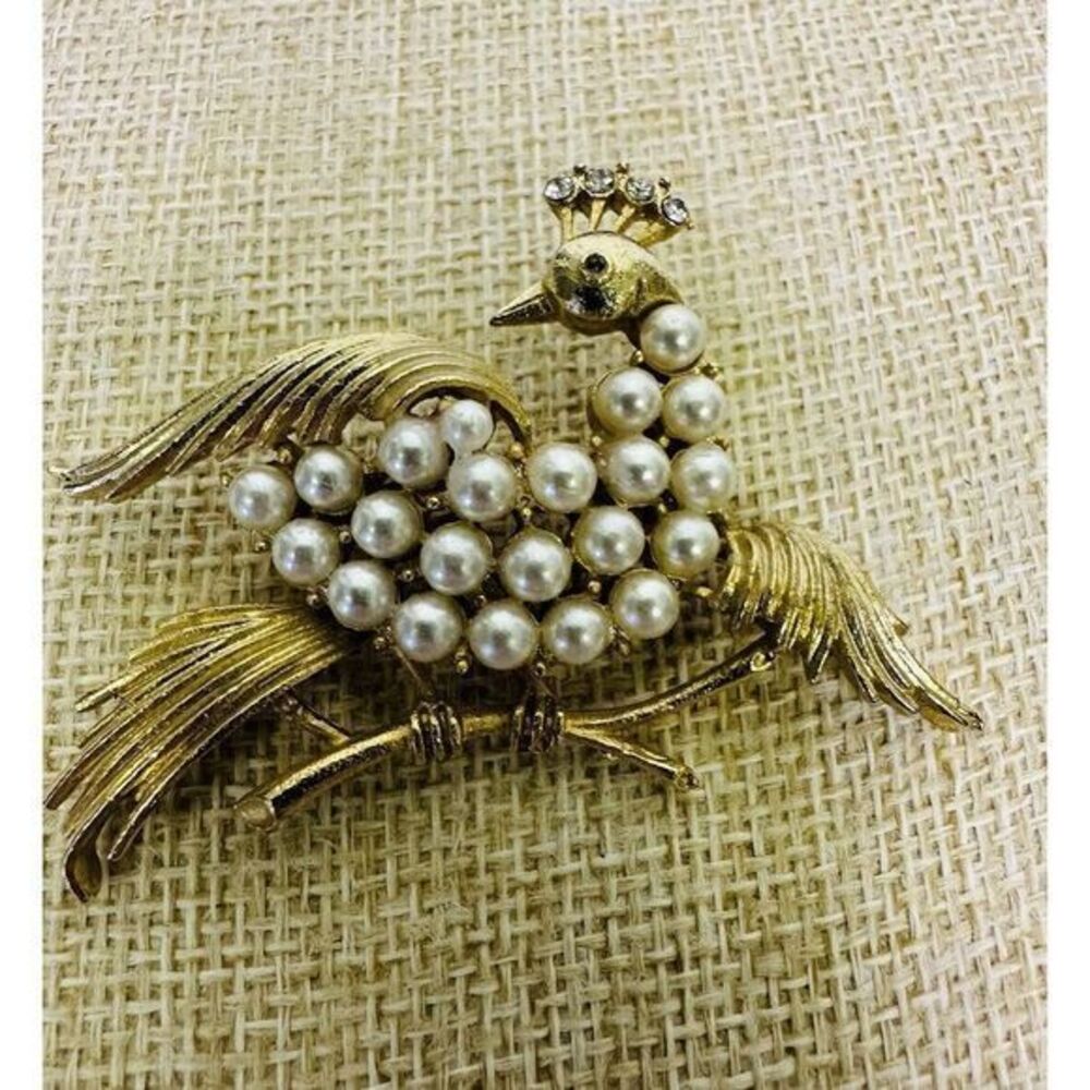 Peacock Lapel Pin Brooch Gold Tone Costume Pearl Accents Fashion Jewelry